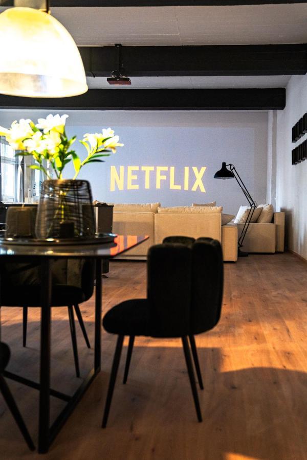 Design Loft - 200Qm2 - Heimkino - Bestlage - Parkplatz Висбаден Екстериор снимка