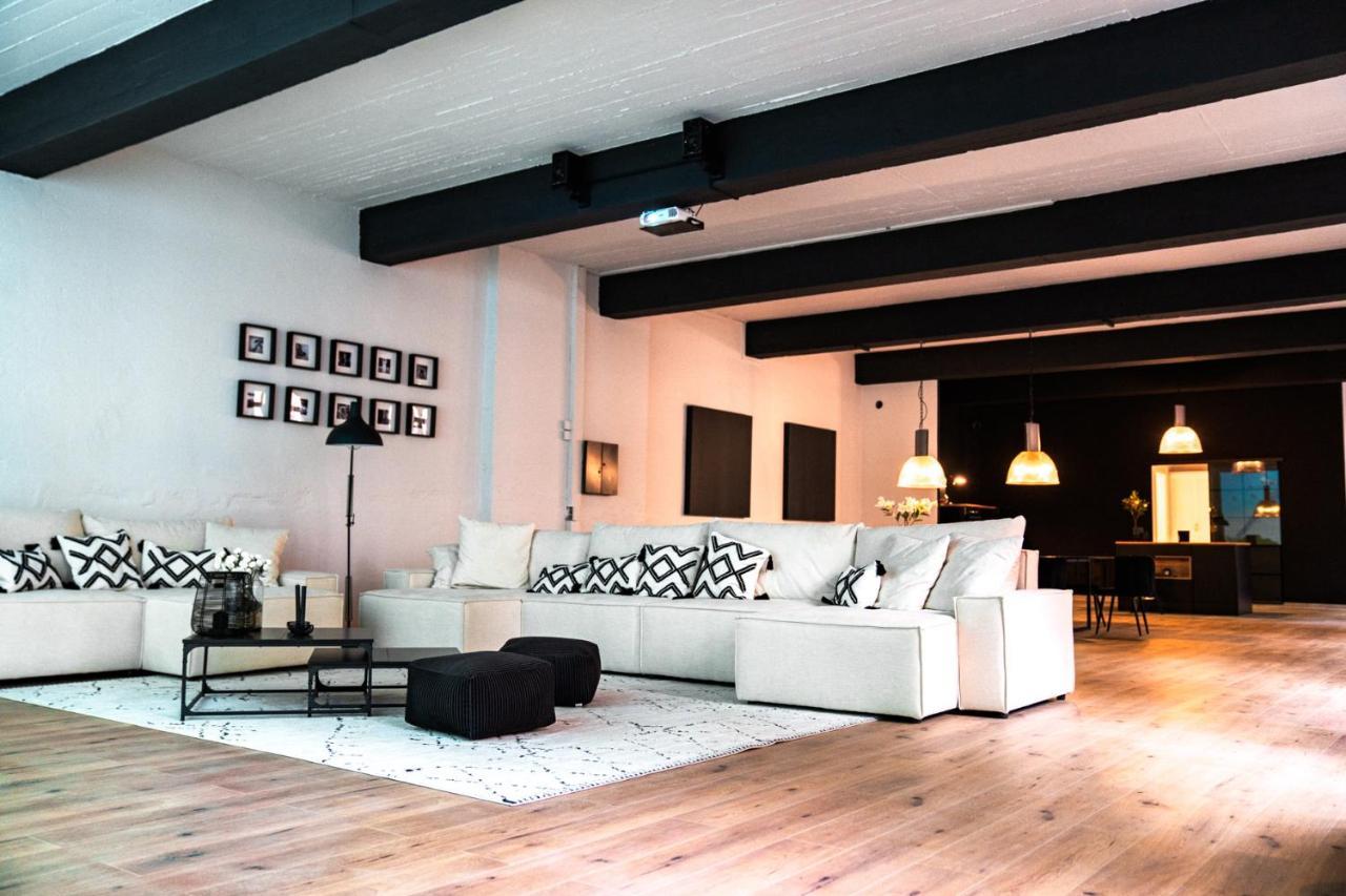 Design Loft - 200Qm2 - Heimkino - Bestlage - Parkplatz Висбаден Екстериор снимка