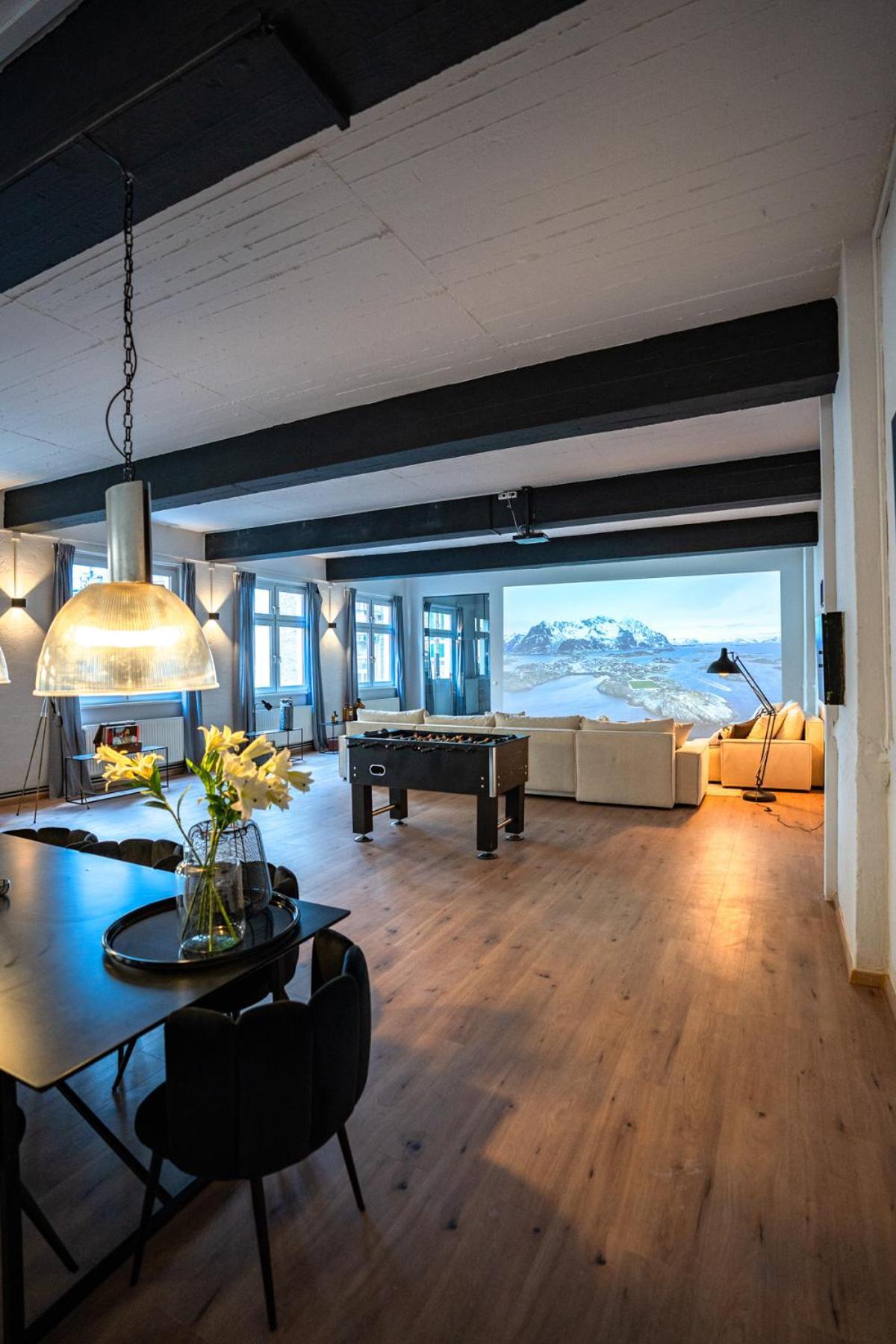Design Loft - 200Qm2 - Heimkino - Bestlage - Parkplatz Висбаден Екстериор снимка